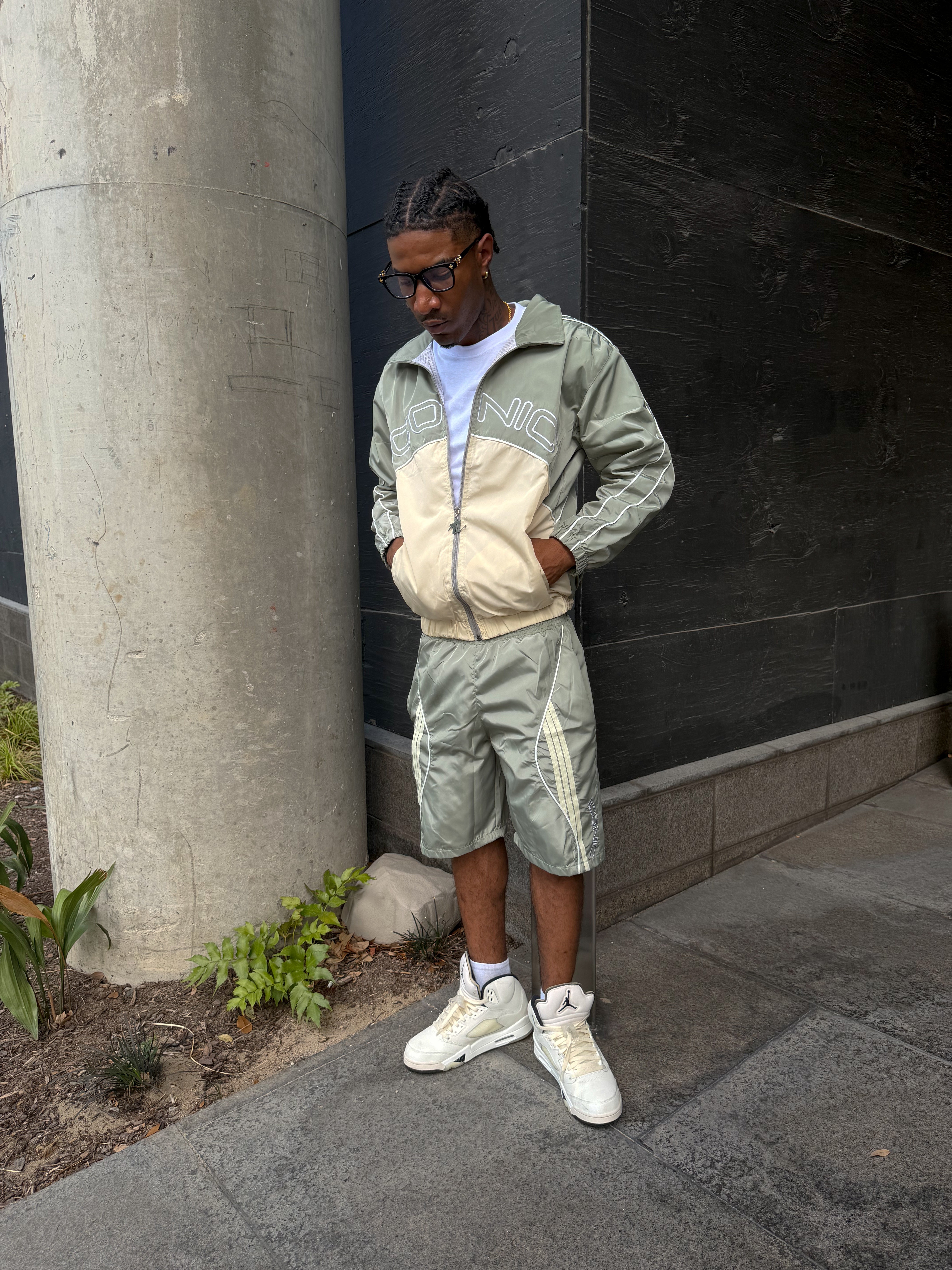 Iconic Windbreakers Sage Green